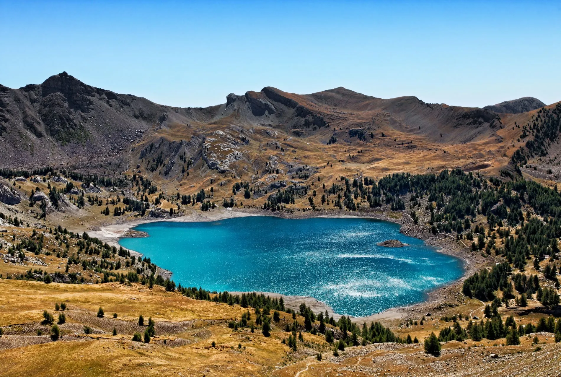 lac d'allos au mercantour