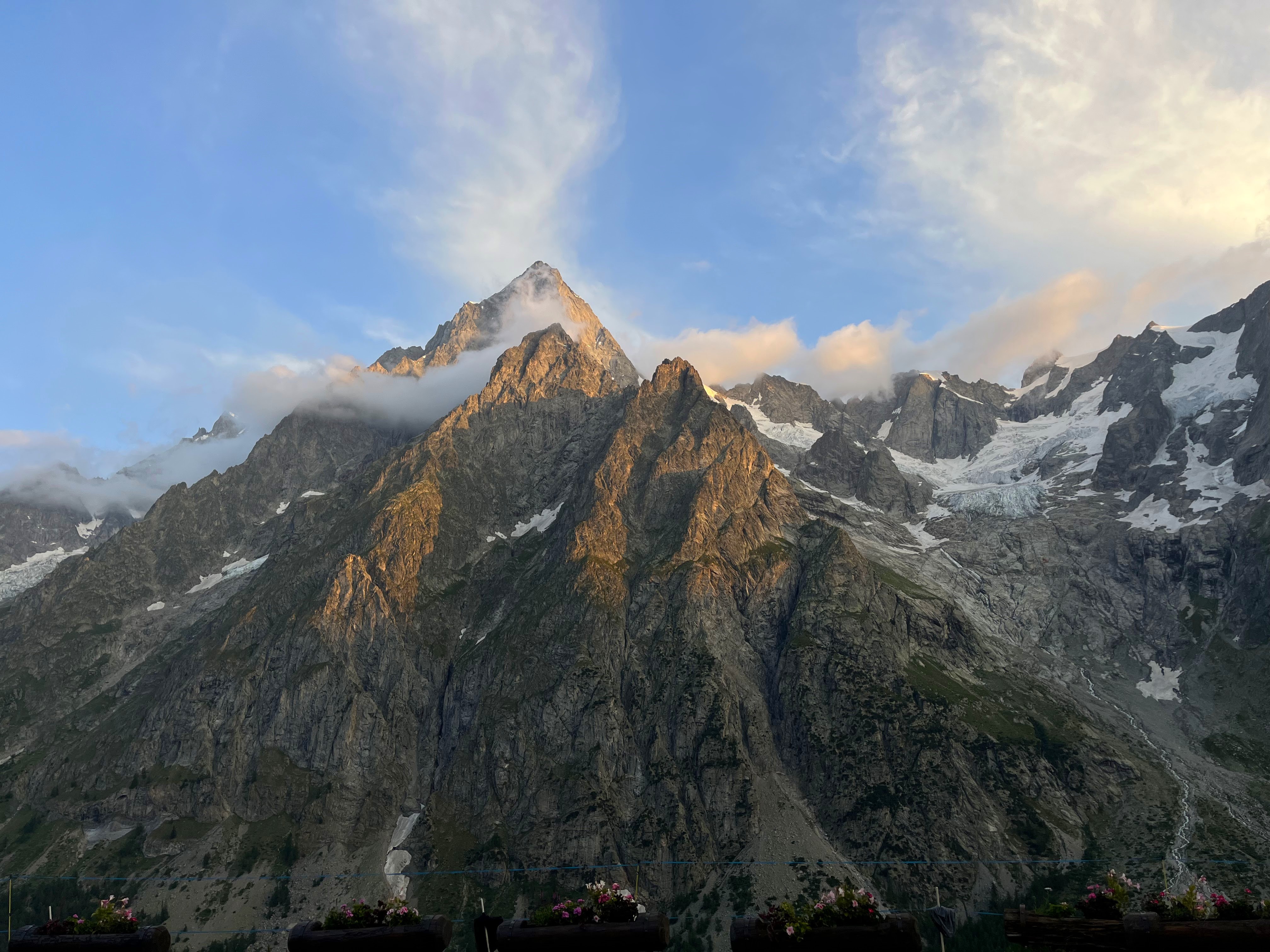 Refuge Bonatti au Mont Blanc