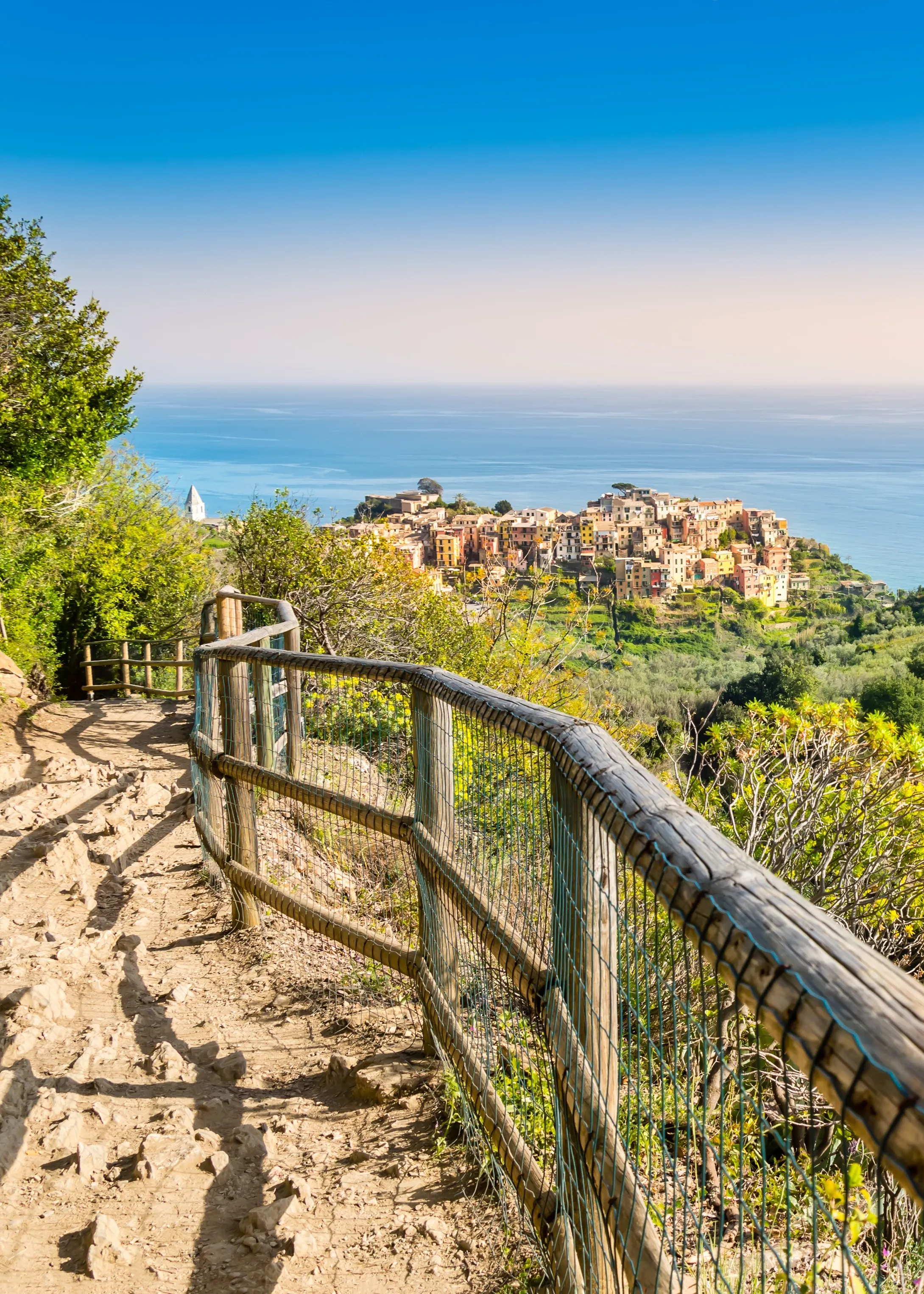 Village de Corniglia dans les Cinque Terre en Italie corniglia-cinque-terre-italie