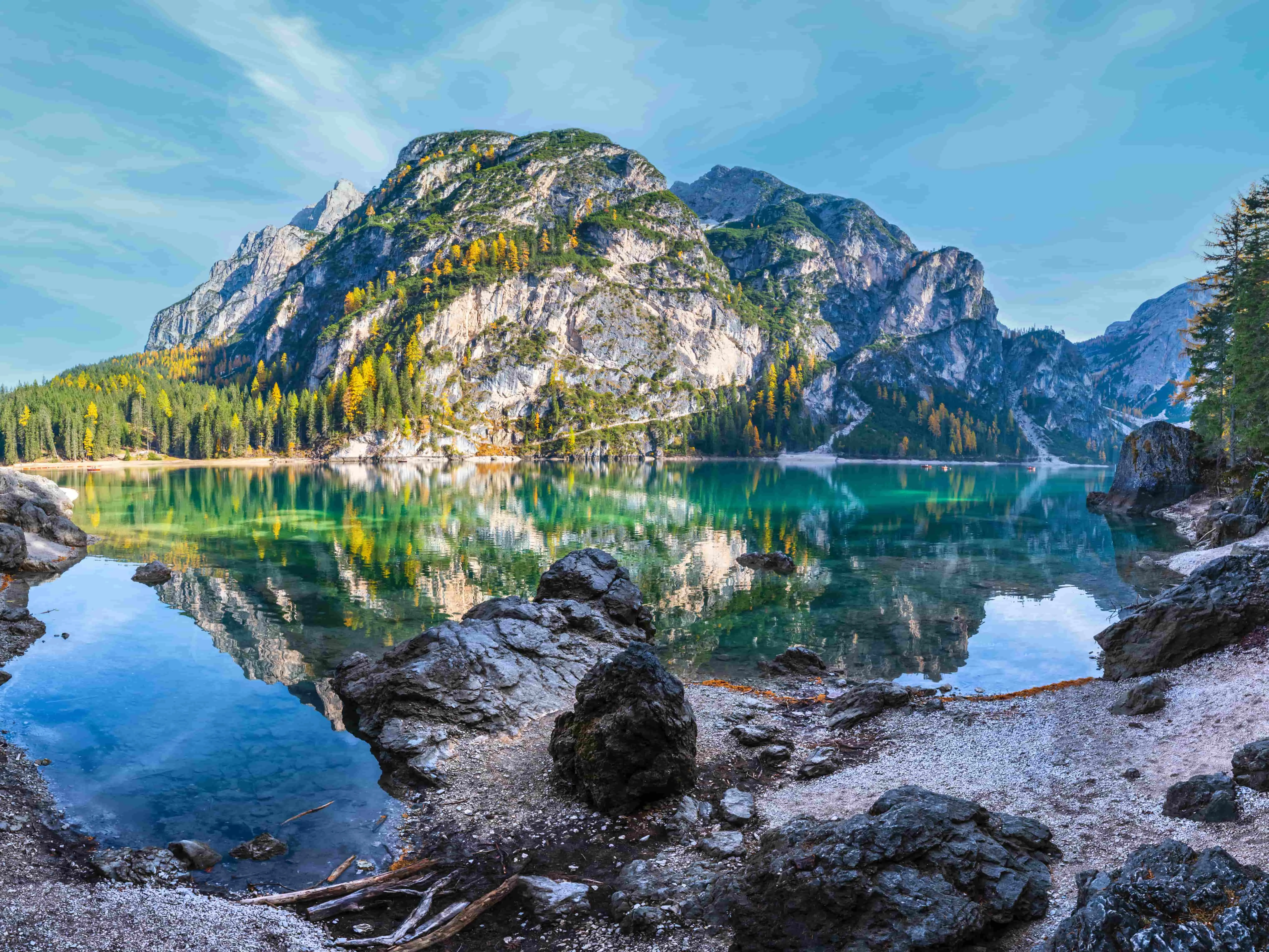 Lac Italie : lac de Braies