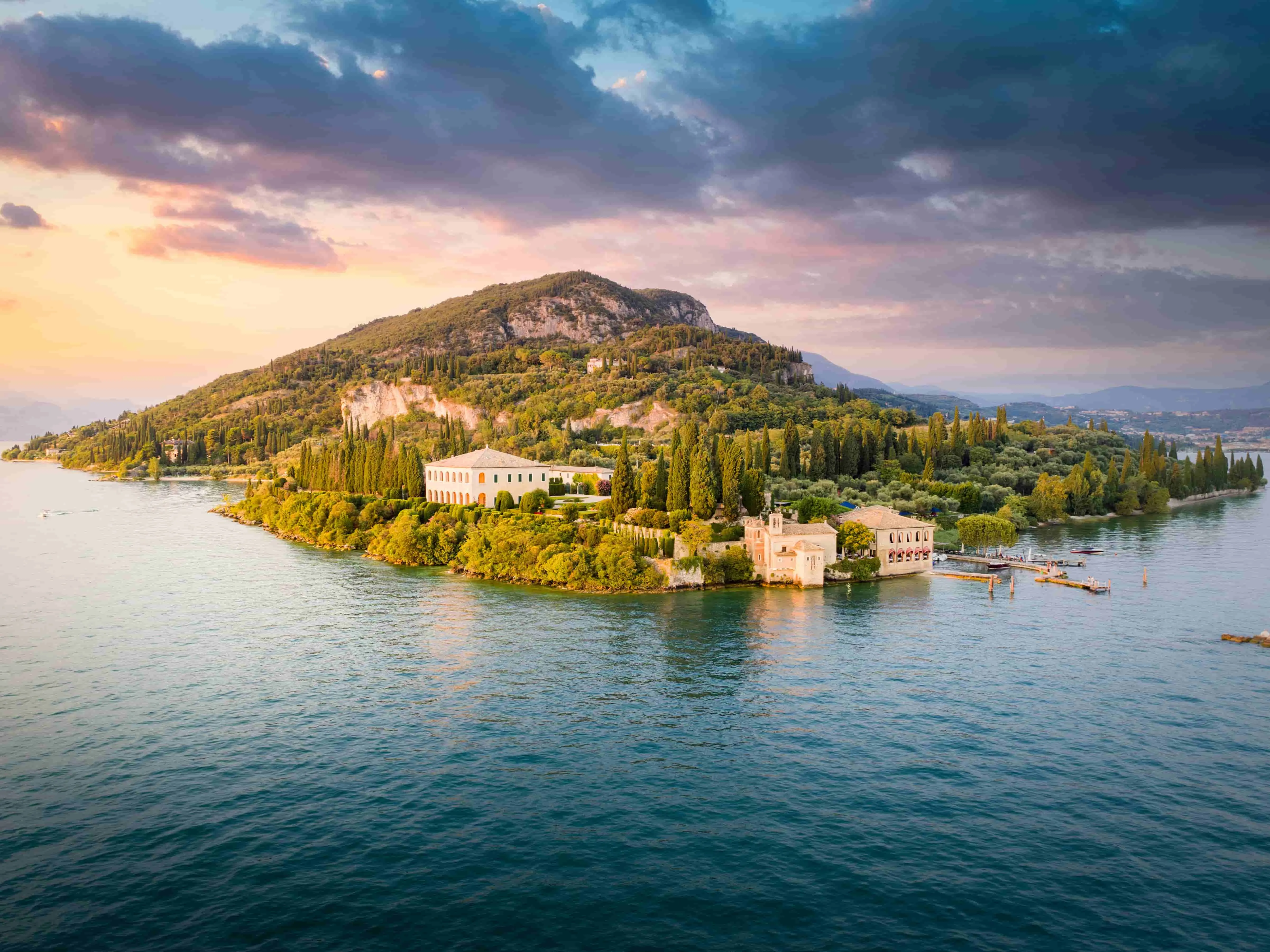 Lac Italie : lac de Garde