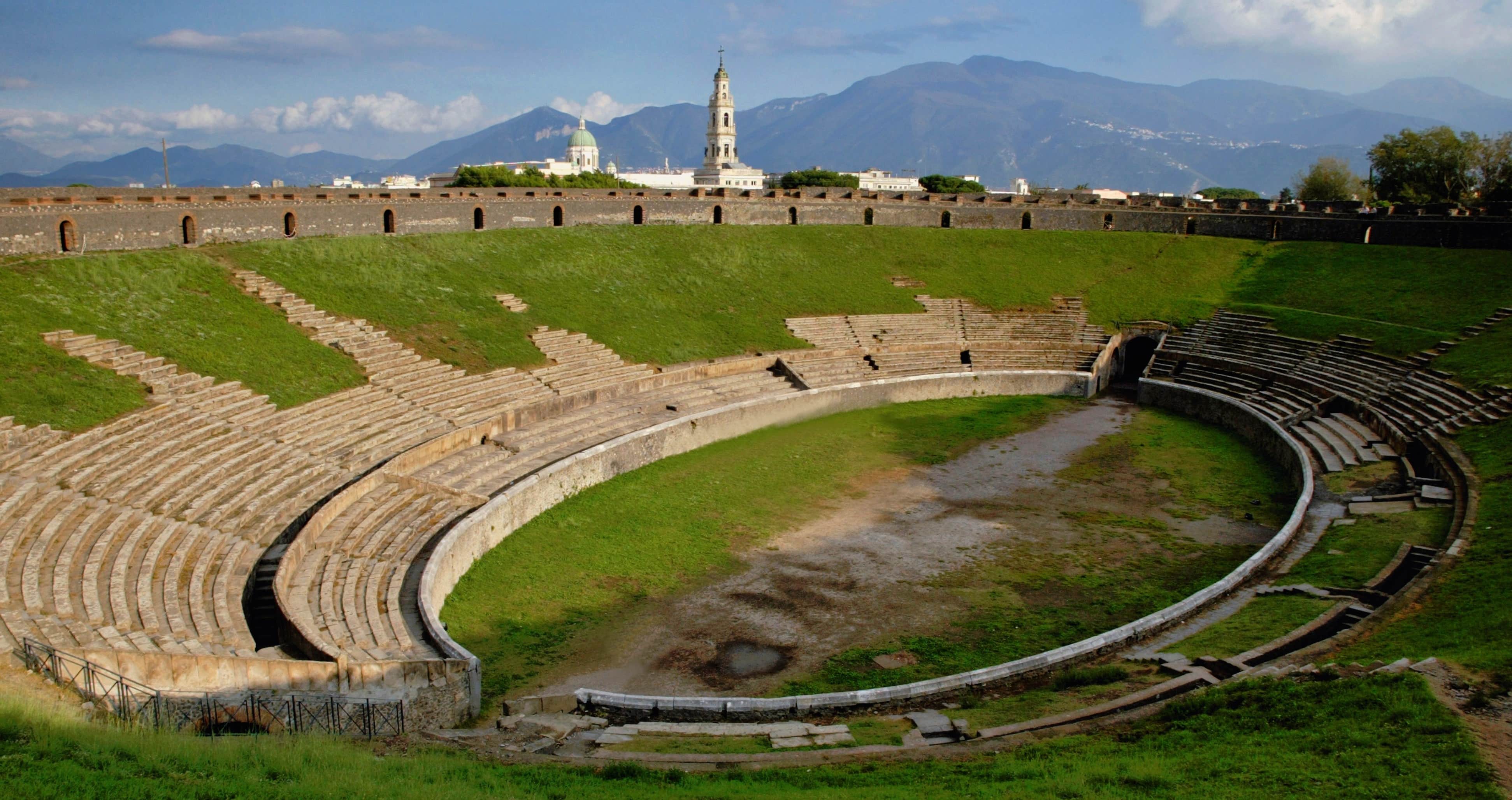 Visiter Pompei : l'amphithéâtre