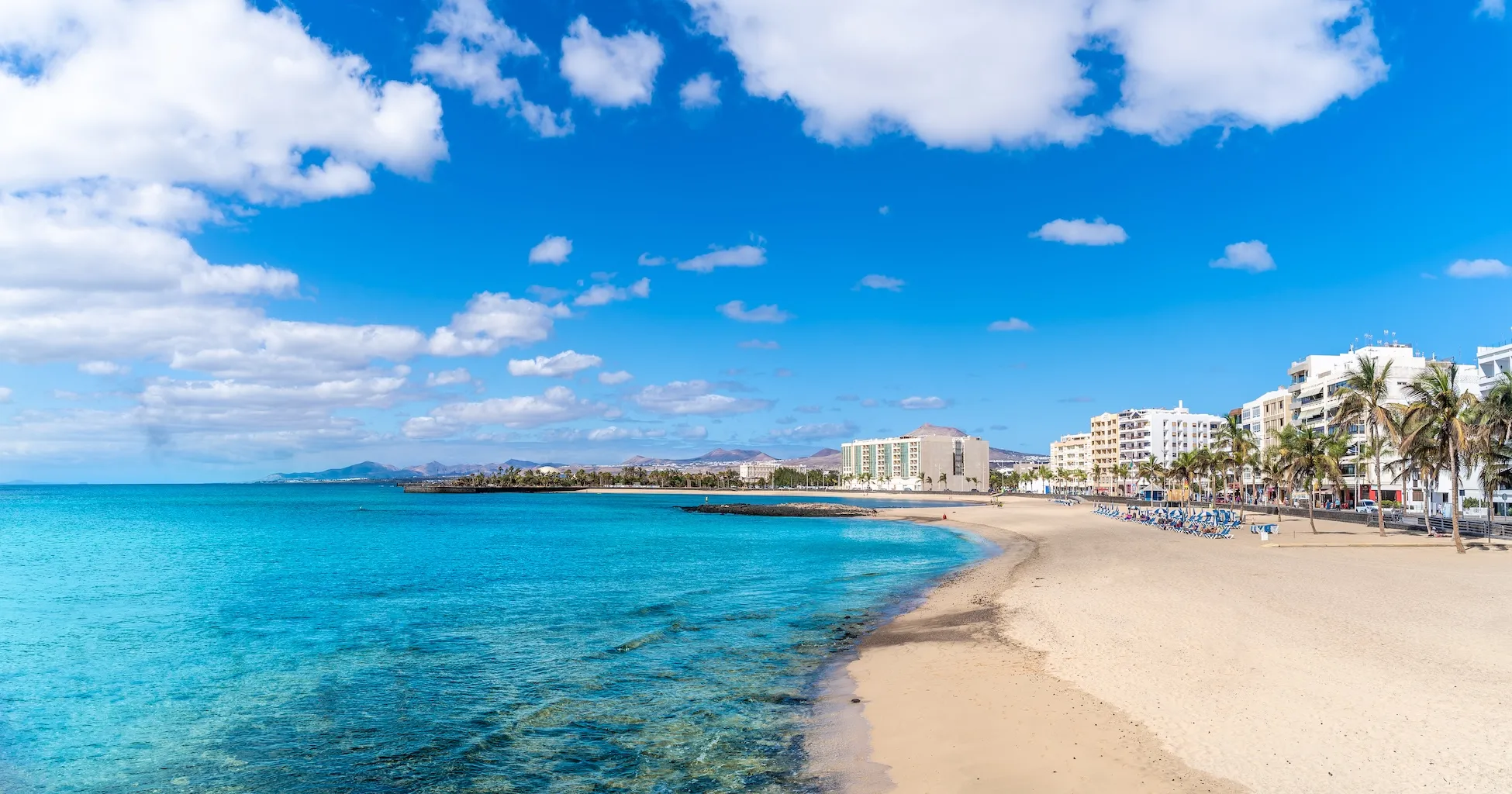 immeubles et plage del Reducto Lanzarote