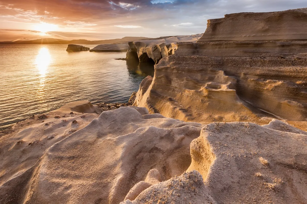 Coucher de soleil à Sarakiniko coucher de soleil à Sarakiniko