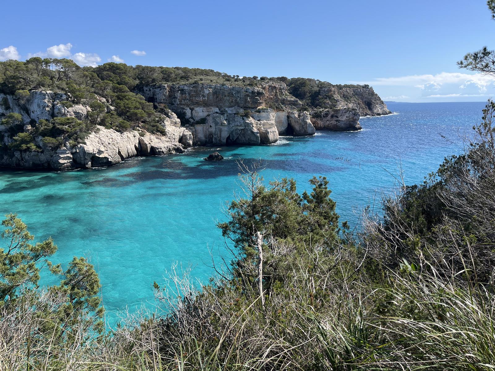 bord de mer depuis le sentier cala macarella