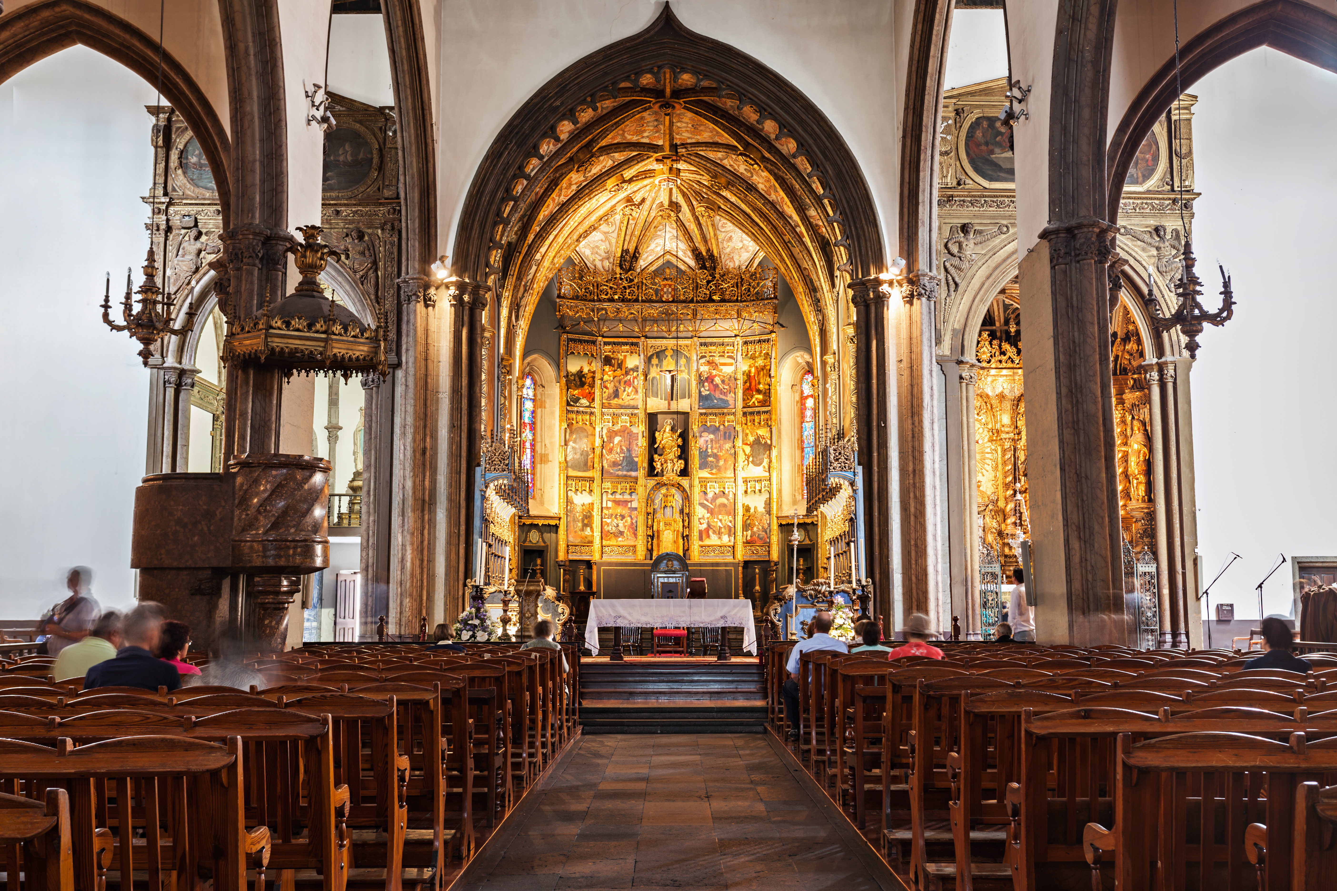 interieur cathedral se funchal