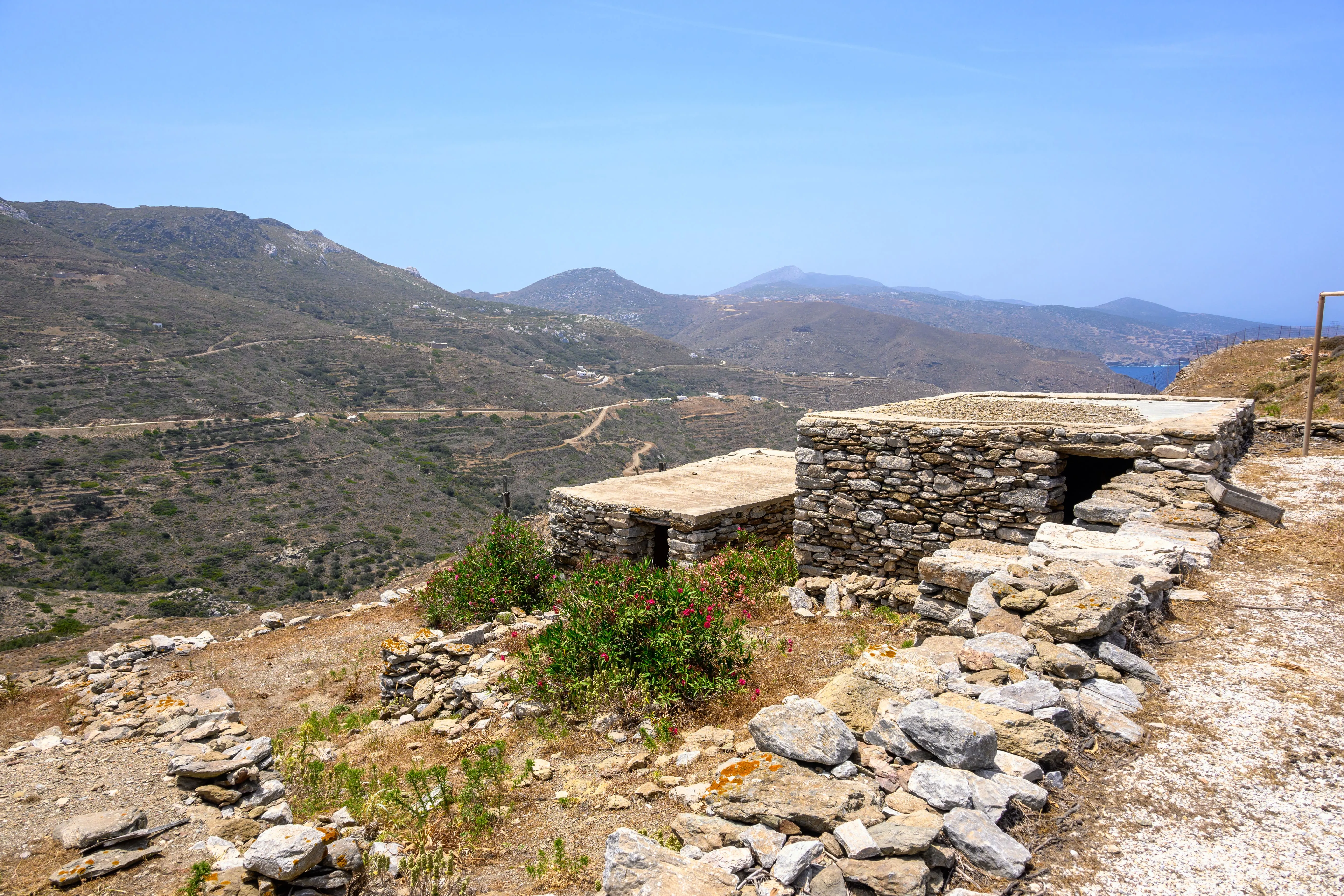 village antique minoa amorgos