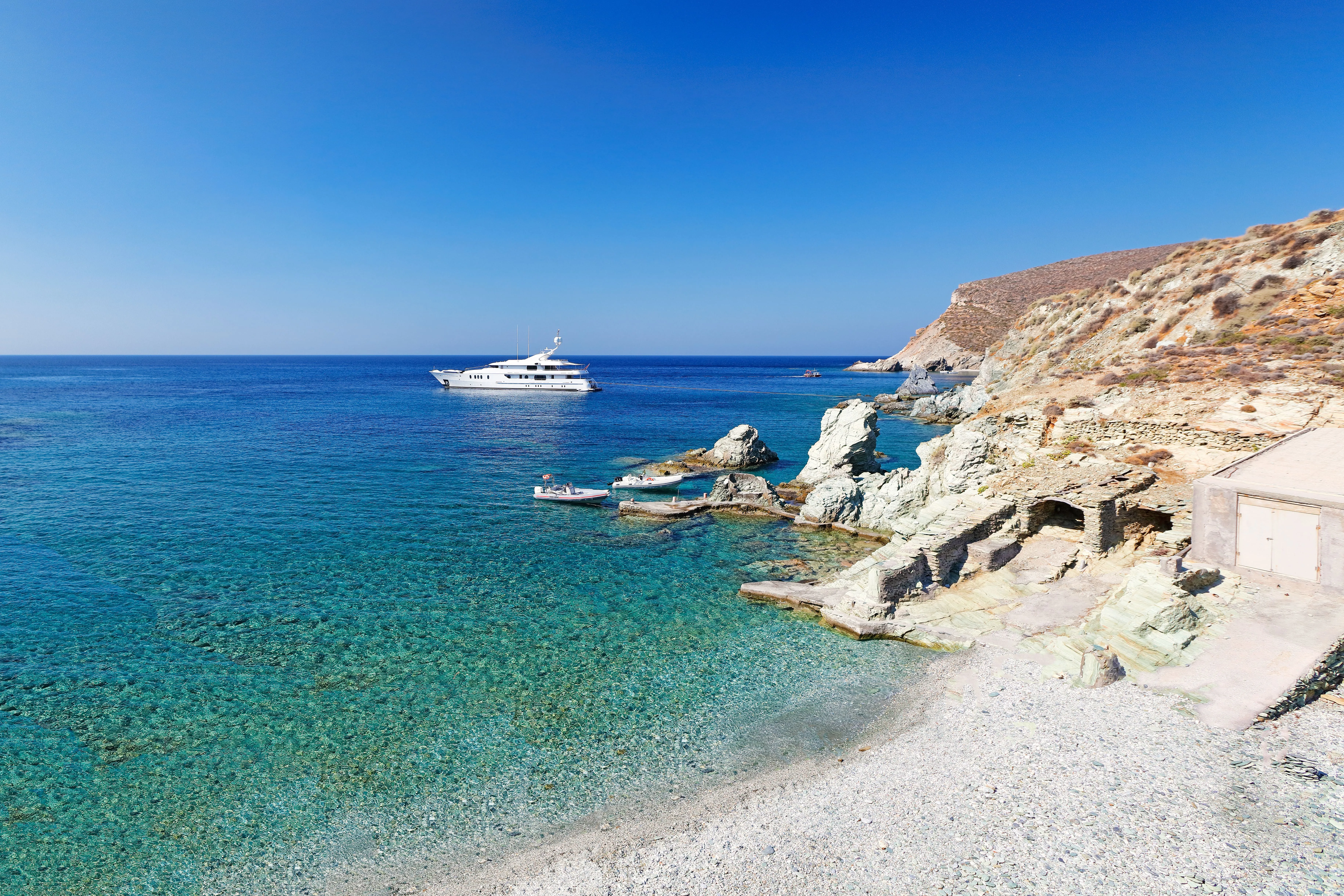 plage galifos folegandros