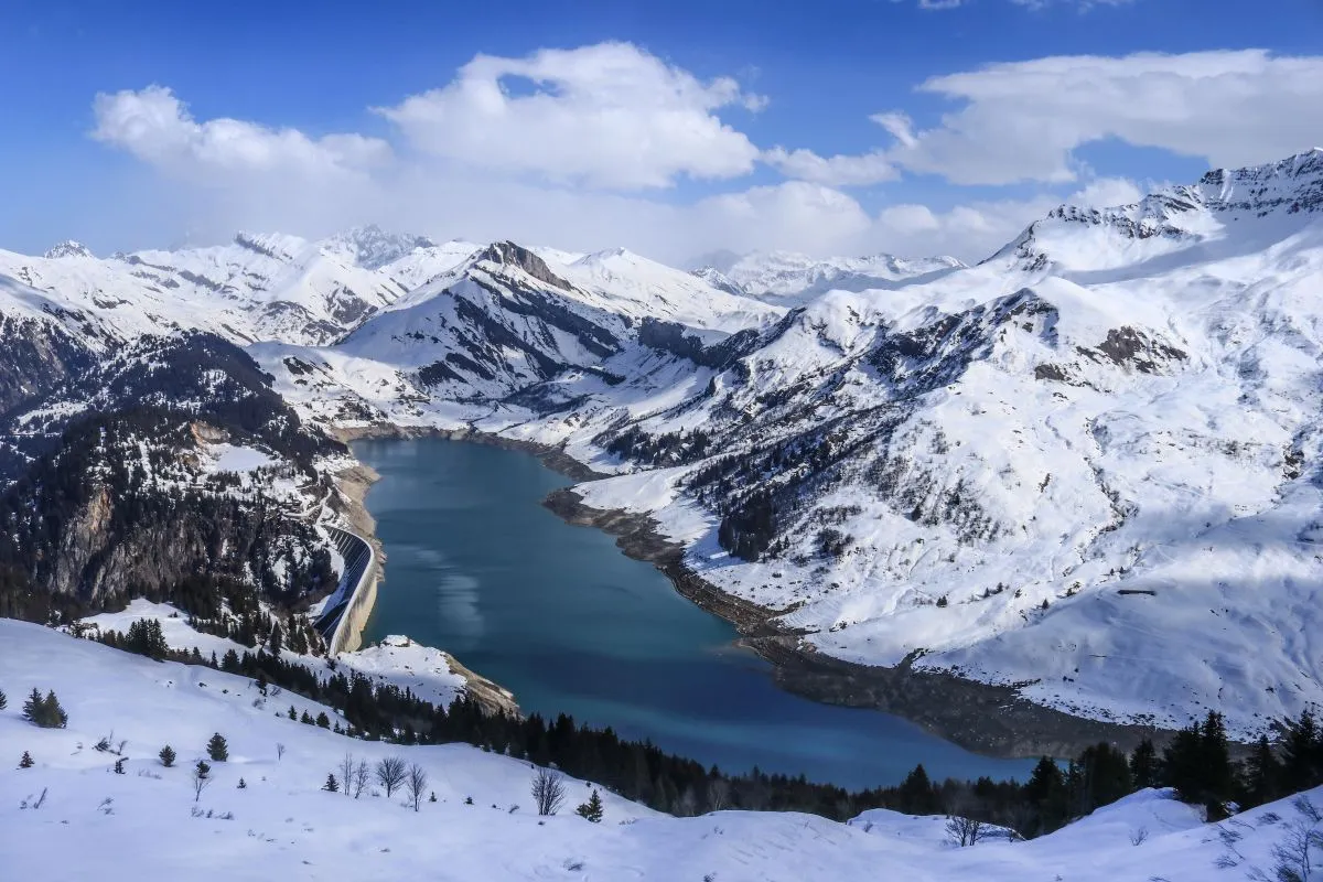 beaufortain barrage hiver