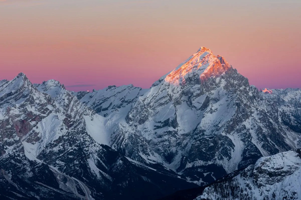 coucher de soleil dolomites au refuge lagazuoi