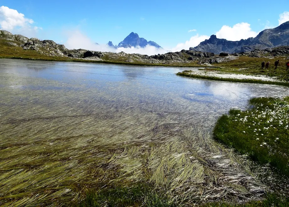 lac montagne trek alpes