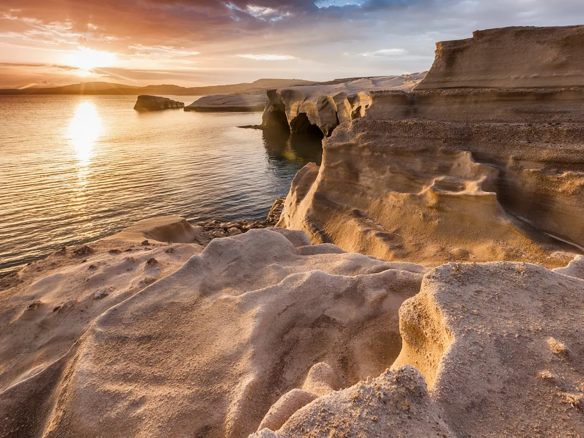 ile milos cyclades