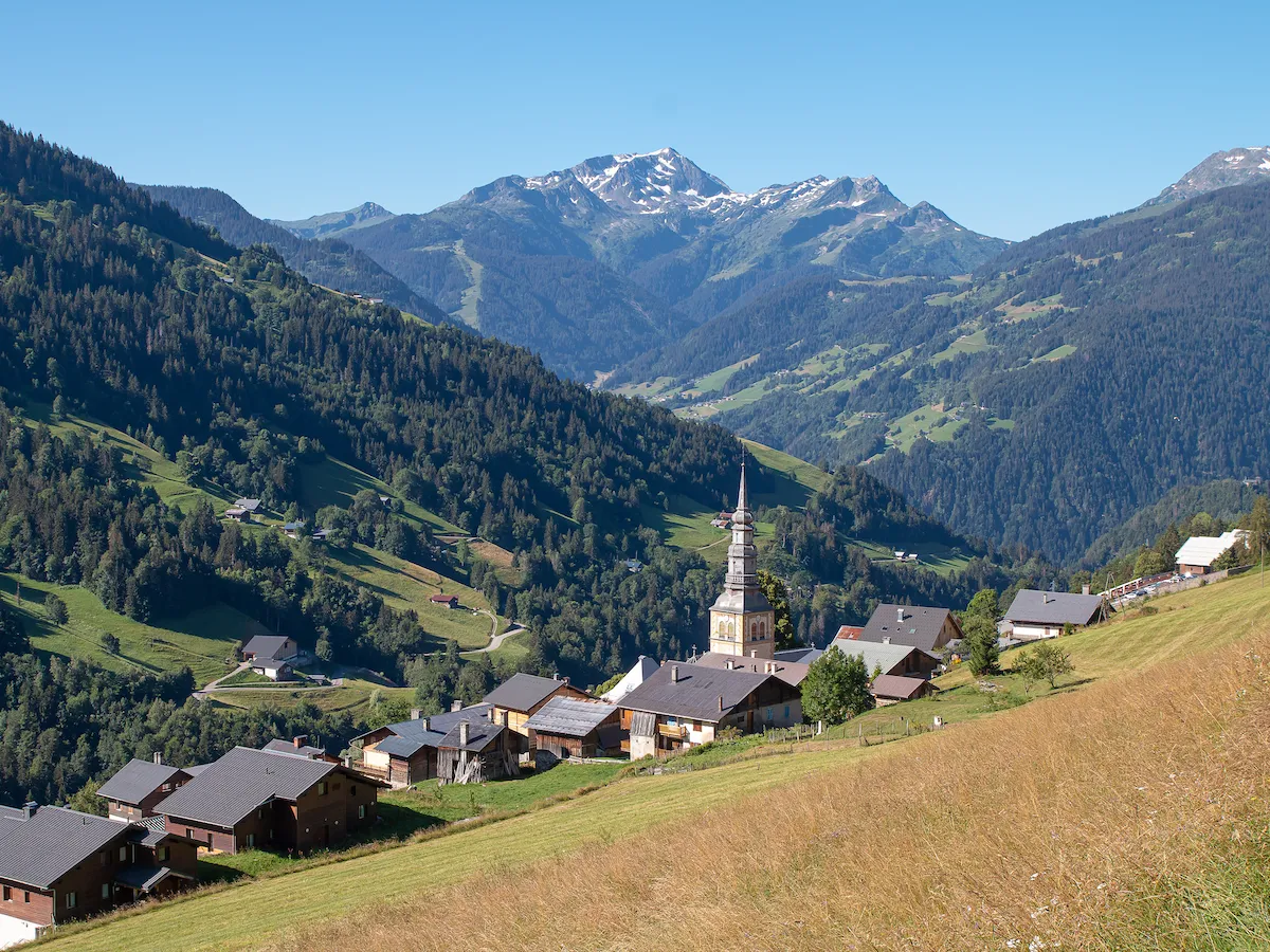 village hauteluce beaufortain