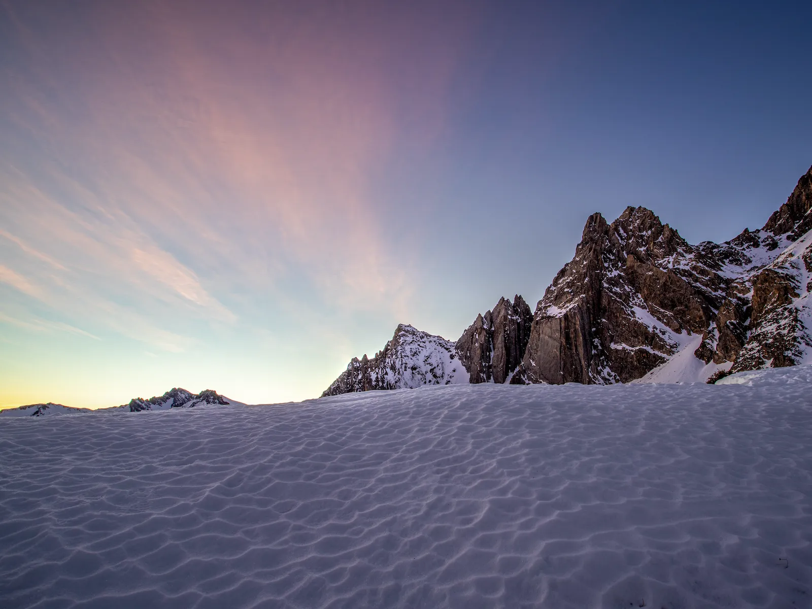 alba invernale in alta valle maira