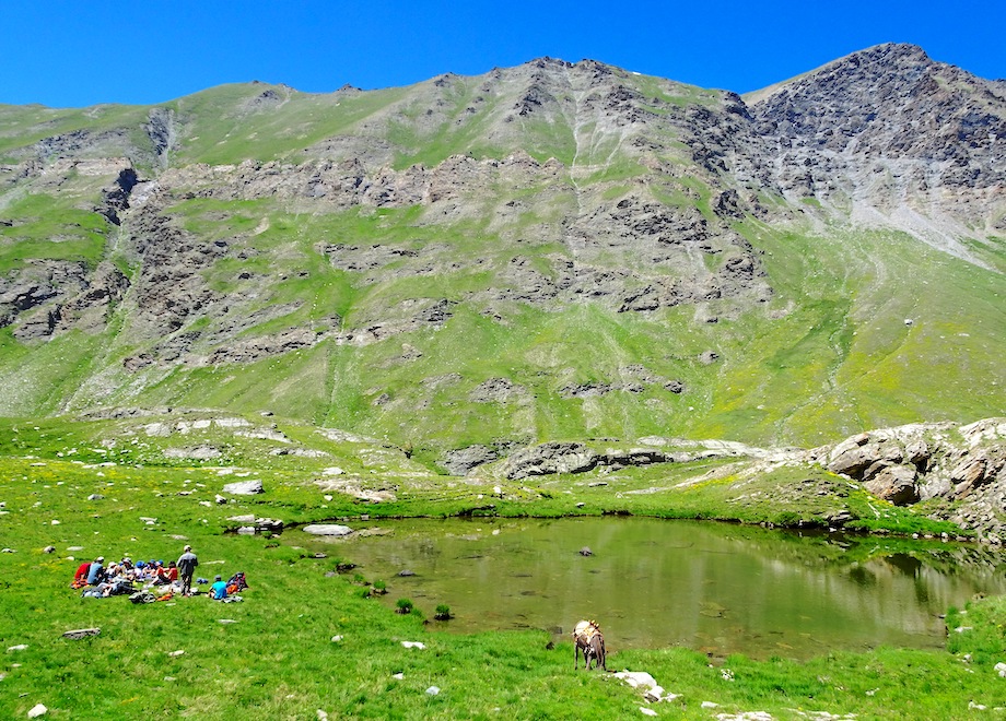 randonnee bivouac famille - La vallée des lacs en bivouac avec un âne