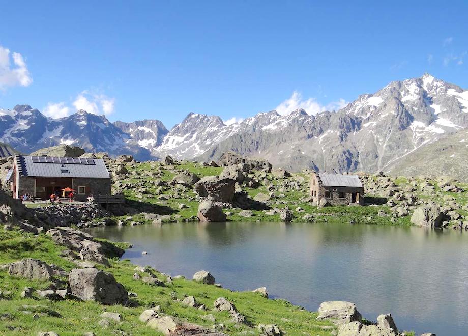 refuge de vallonpierre ecrins