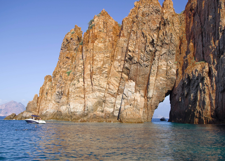 calanques piana - De la montagne à la mer
