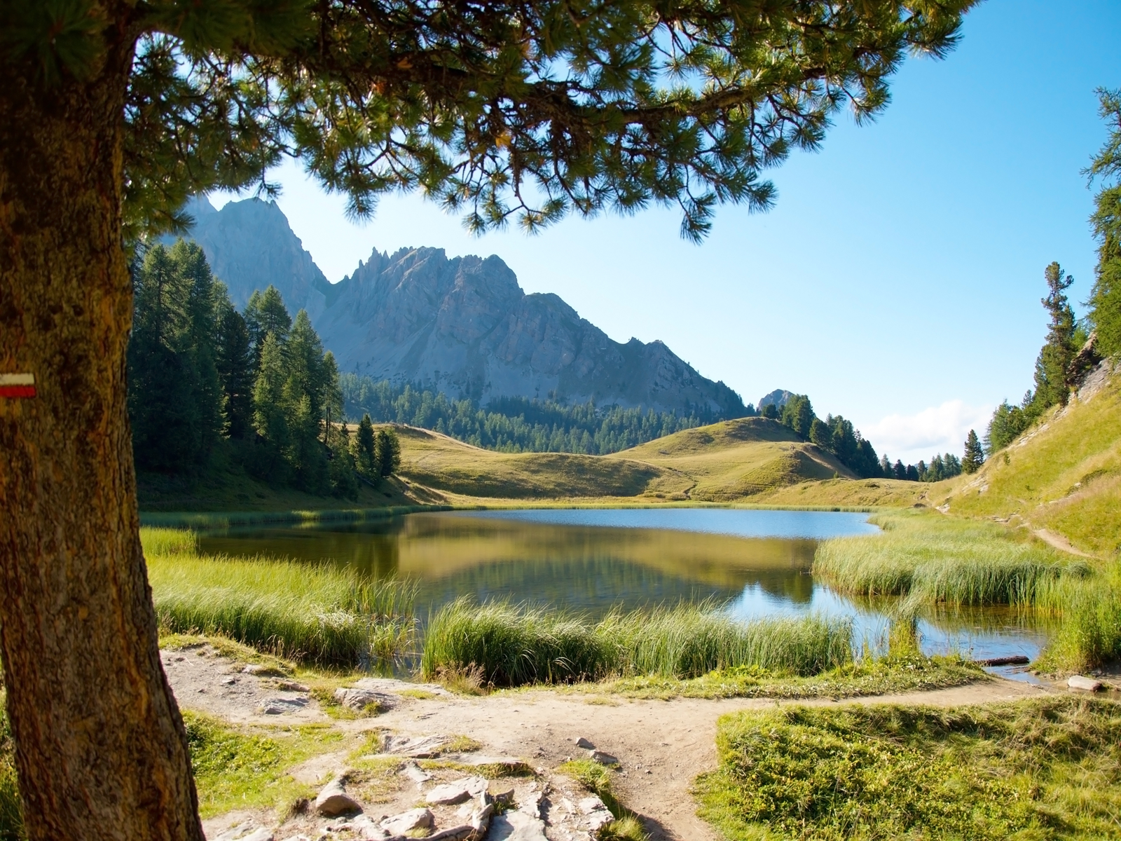 lac miroir a ceillac en ete dans le queyras