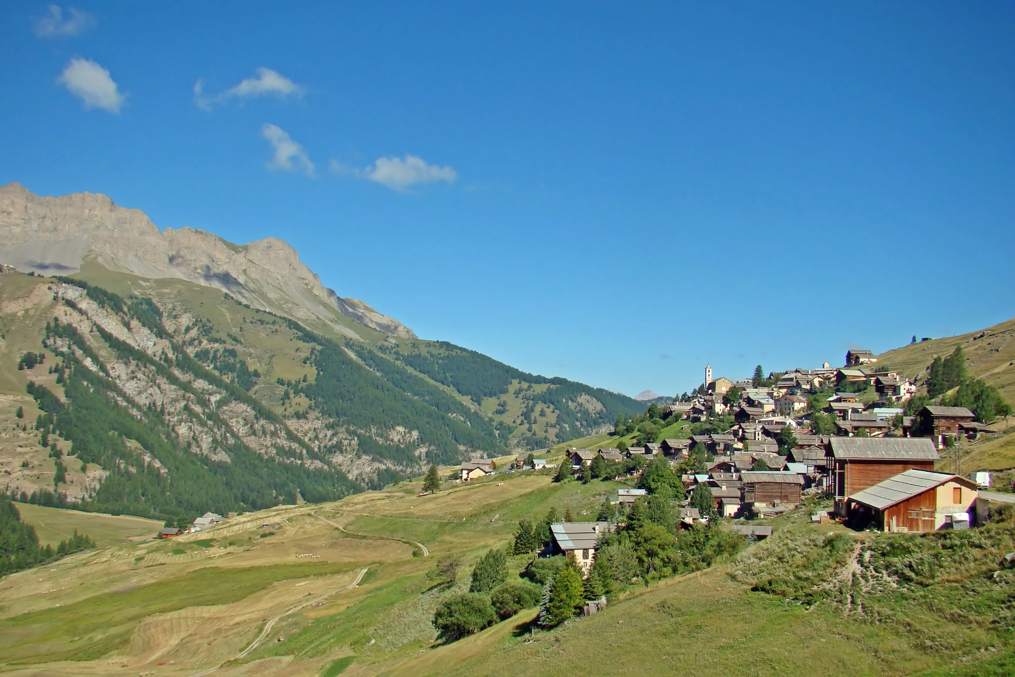 le village de saint veran dans le queyras