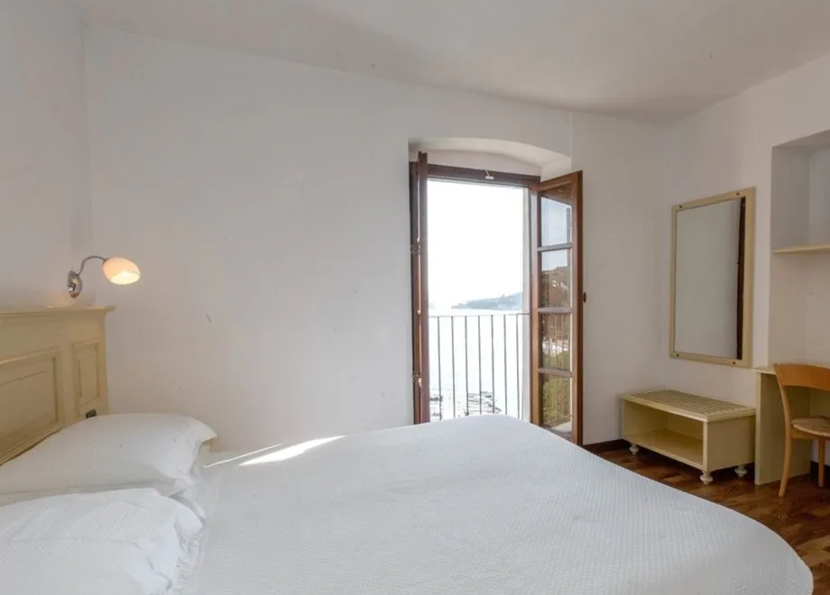 hotel paradisio cinque terre