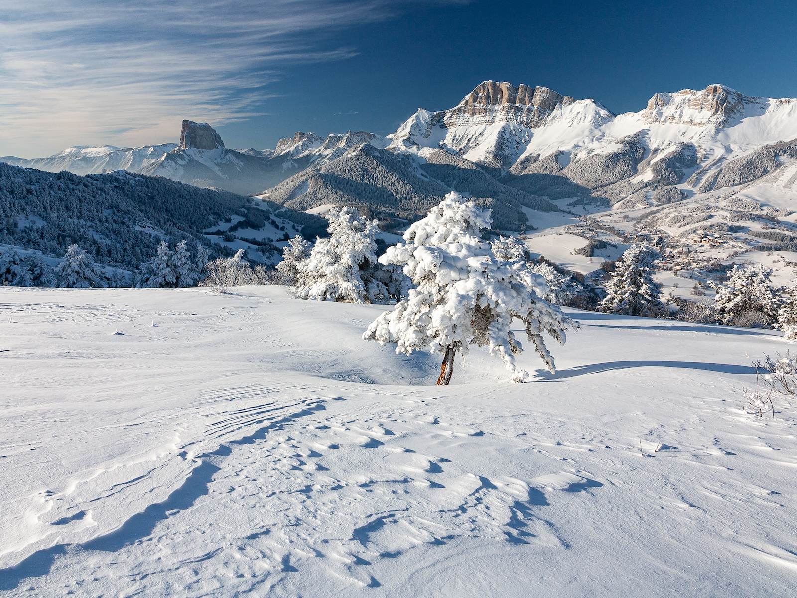 montagne vercors enneige