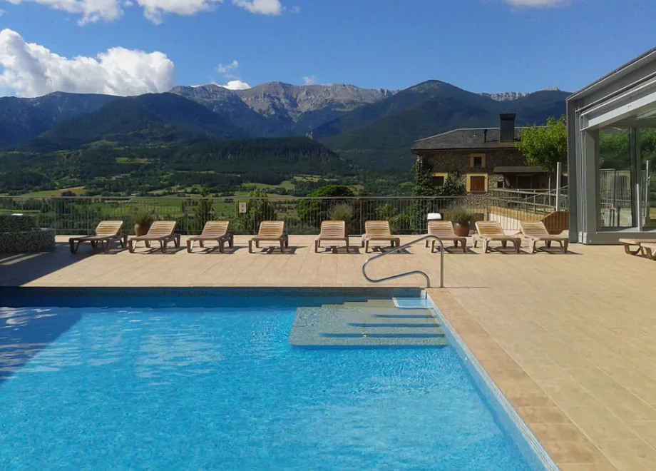 eco hotel pyrenees