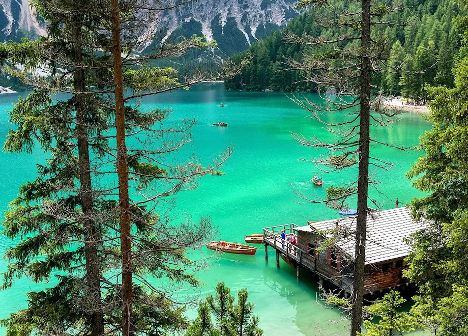 lago di braies dolomites