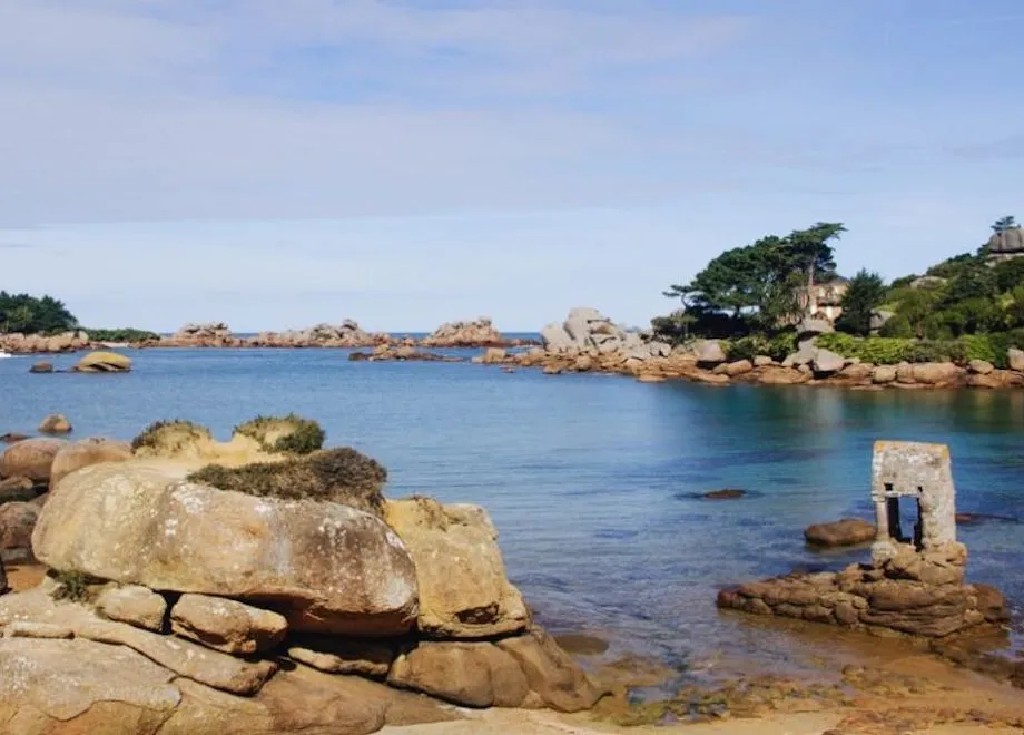 anse saint guirec ploumanach cote granit rose psaintjean