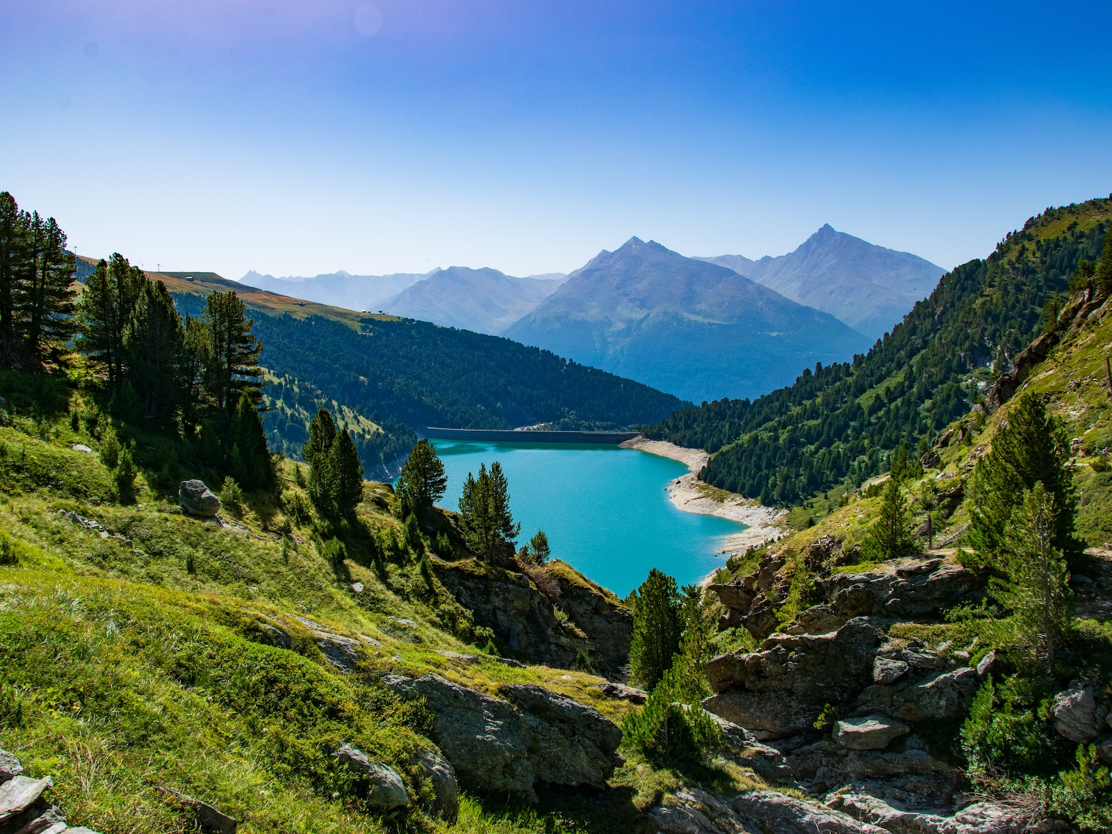 lac et barrage du plan damont