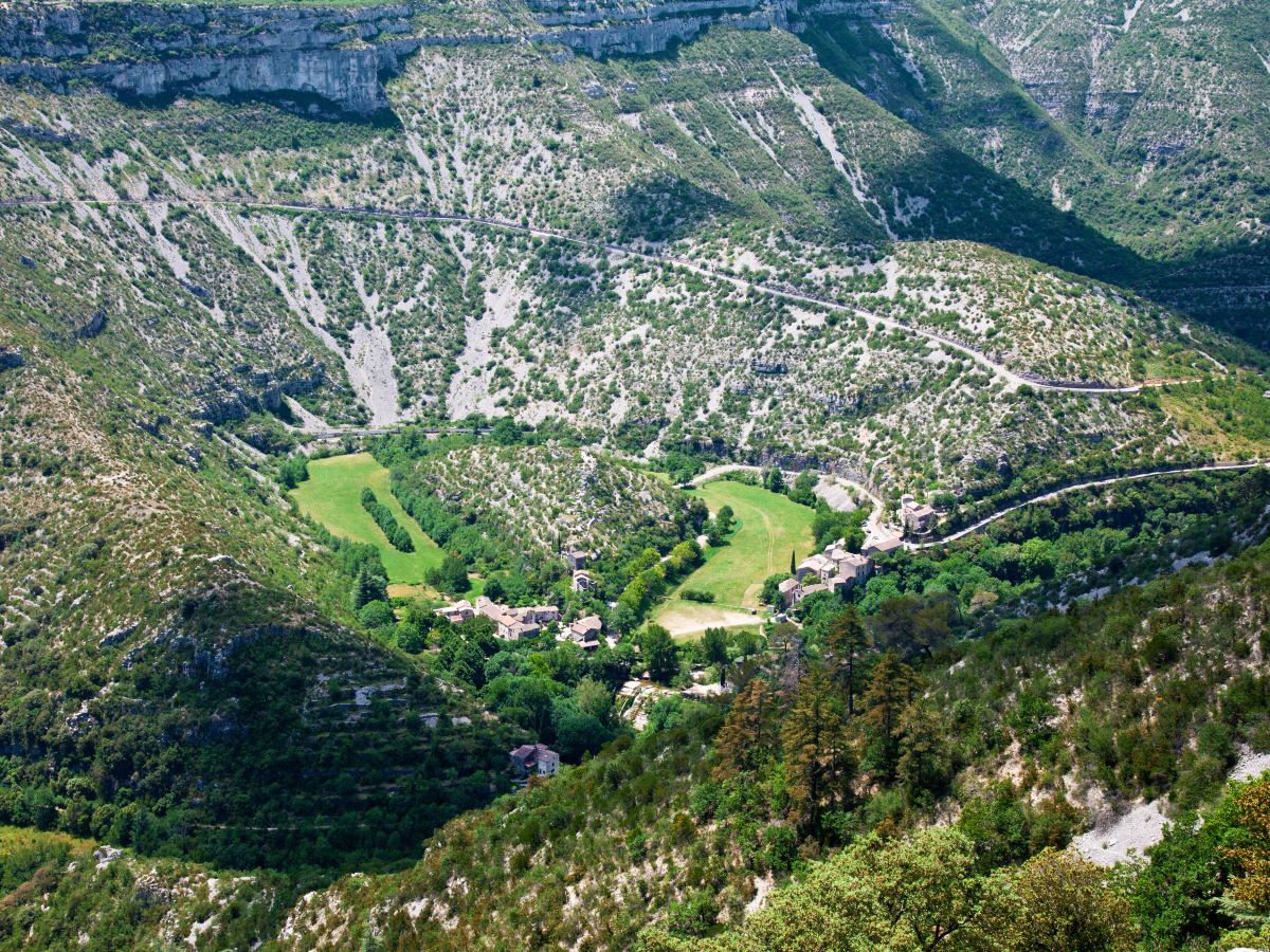 cirque de navacelle chemin de saint guilhem