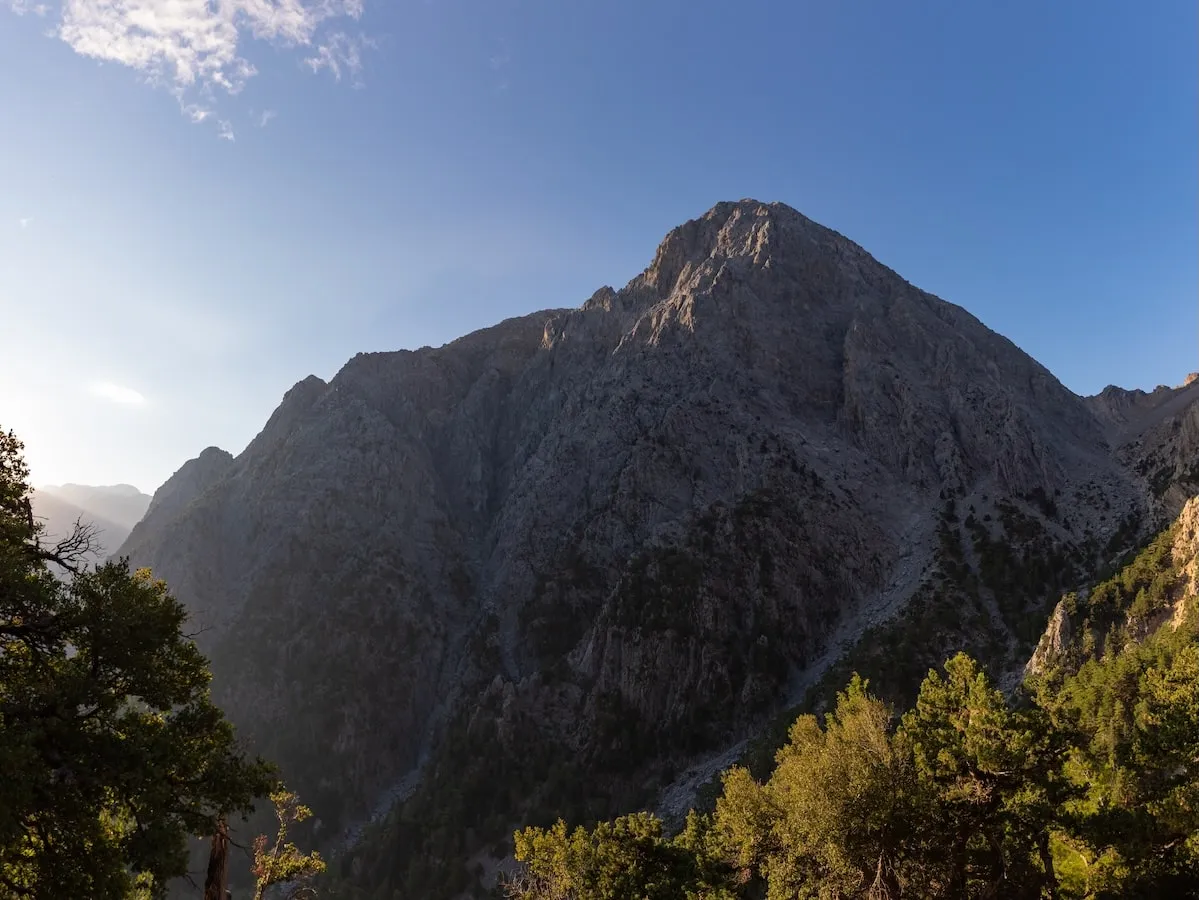 montagne de giglios crete grece min