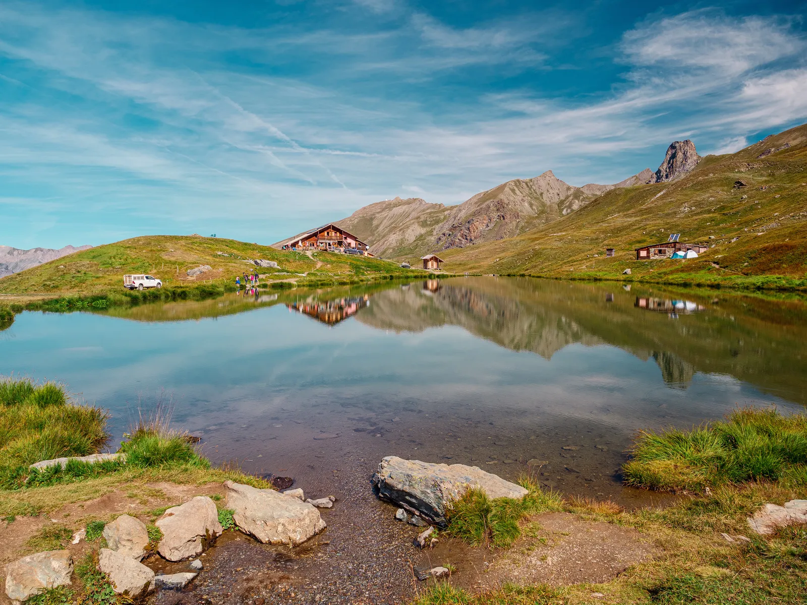 lac de la blanche queyras french alps