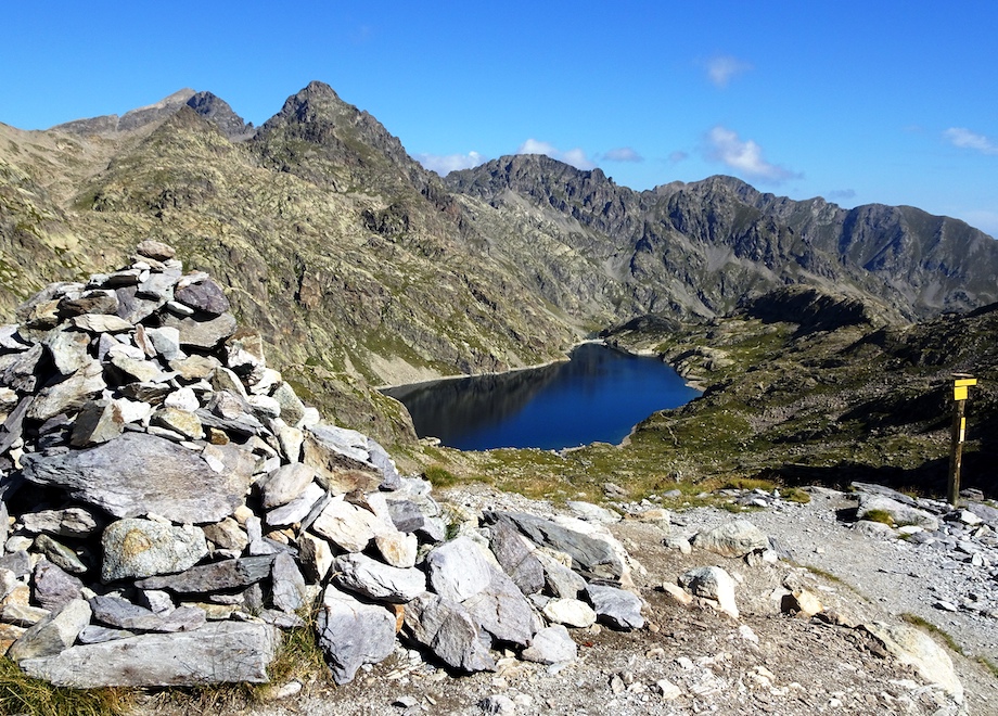 lac du mercantour dernière étape de la traversée des alpes