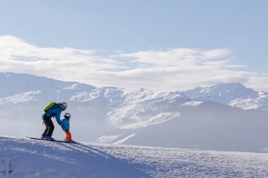 enfant ski montagne