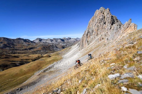 Les balcons du Val Maïra en VTT