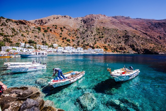 Criques et villages de pêcheurs ... Balades et détente en Crète