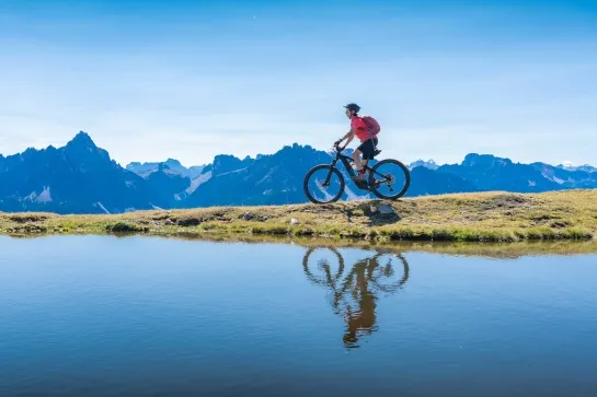 vtt dolomites italie