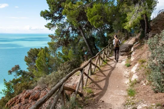 mergoli vignanotica gargano peninsula