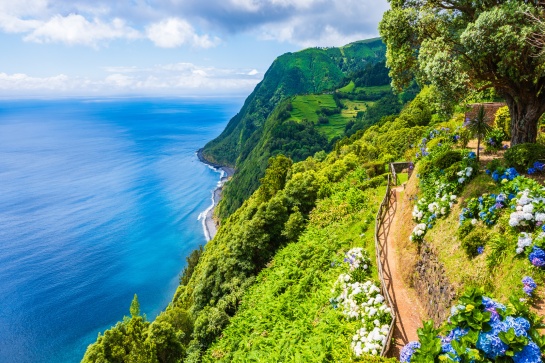 Hiking on the island of São Miguel