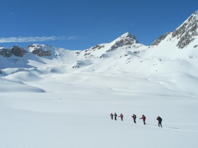 Chaînes neige : quand les utiliser, comment les monter? - Envie de Queyras