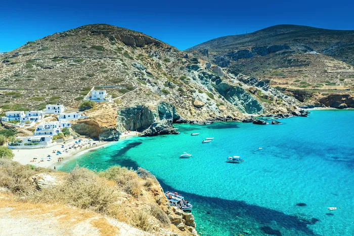 Folegandros dans les cyclades : pourquoi cette île séduit-elle tant ? 