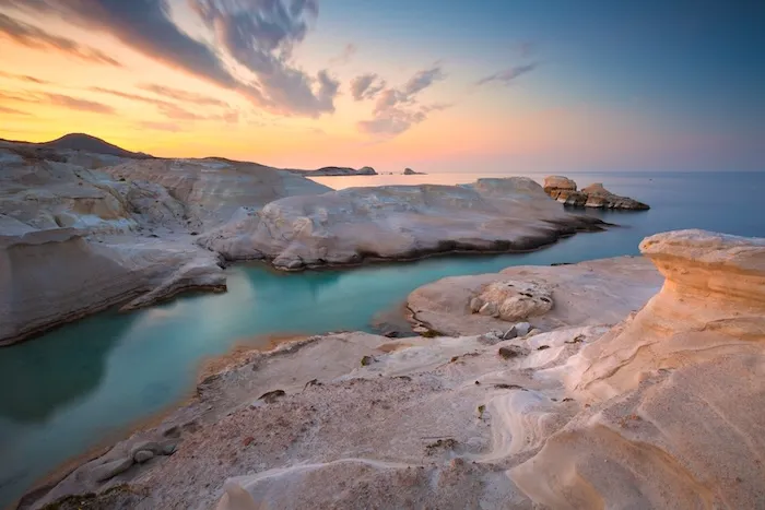Visiter Milos dans les Cyclades : le guide complet